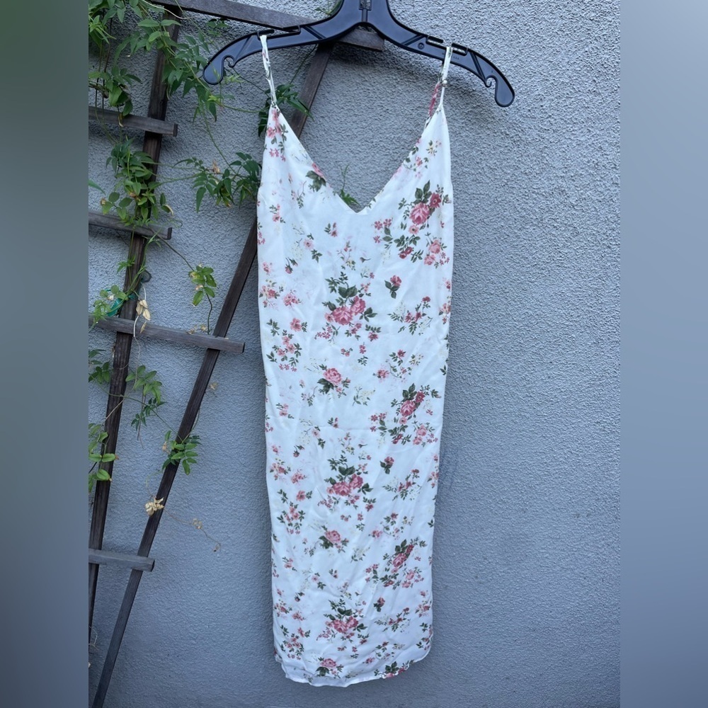 Reformation Dietrich Midi Slip Dress with Tie Sash Floral White Pink NWT! - Picture 3 of 8